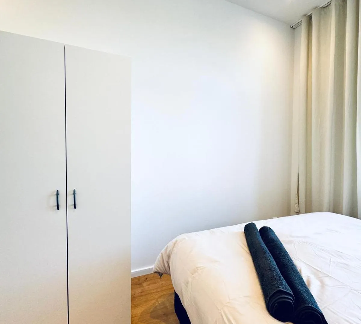 Spacious 3Br Shared Apartment Near Kaufpark Alterlaa Vienna Austria