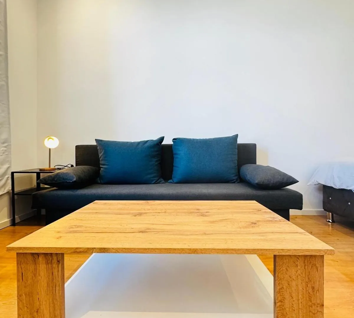 Spacious 3Br Shared Apartment Near Kaufpark Alterlaa Vienna Austria