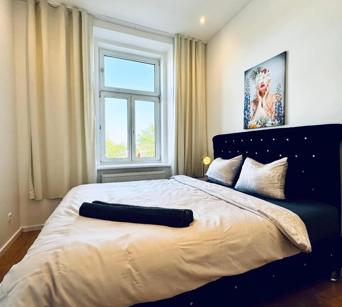 Spacious 3Br Shared Apartment Near Kaufpark Alterlaa Vienna