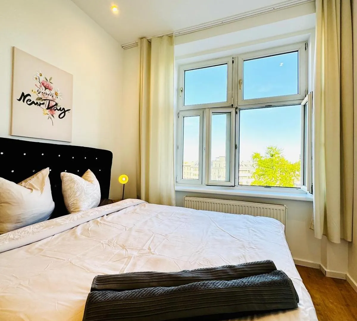 Spacious 3Br Shared Apartment Near Kaufpark Alterlaa Vienna Austria