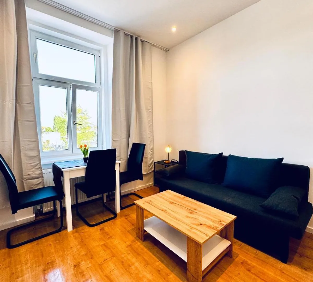 Spacious 3Br Shared Apartment Near Kaufpark Alterlaa Viena 0*,