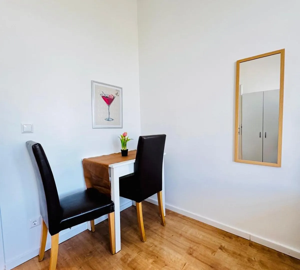 Spacious 3Br Shared Apartment Near Kaufpark Alterlaa Vienna